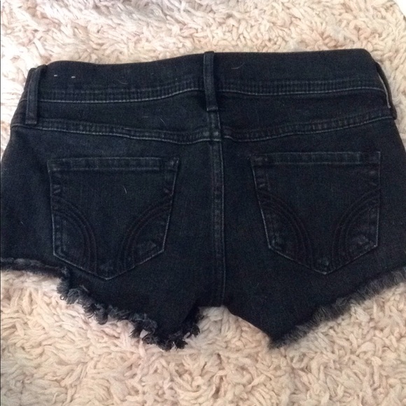 Black Hollister Shorts - Picture 2 of 2